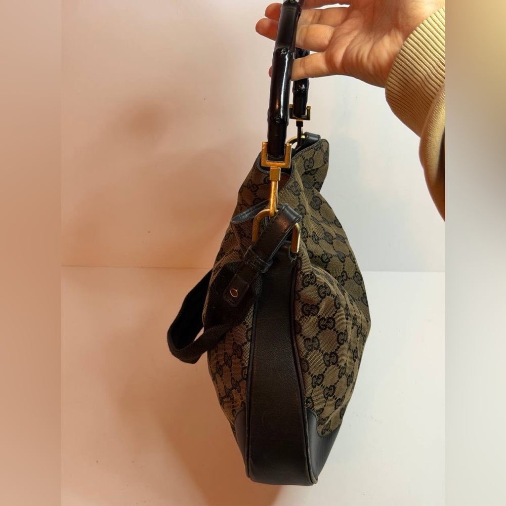 Gucci Bamboo GG Canvas Shoulder Bag in Brown and Black - Picture 4 of 13